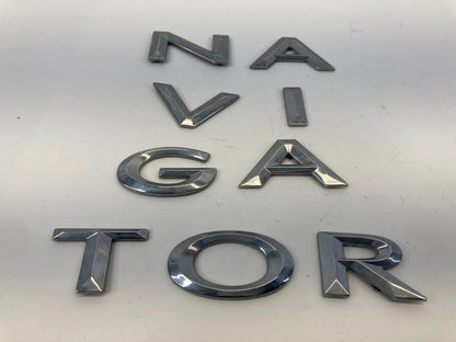2003-2006 LINCOLN NAVIGATOR FENDER SIDE NAMEPLATE EMBLEM BADGE LOGO CHROME