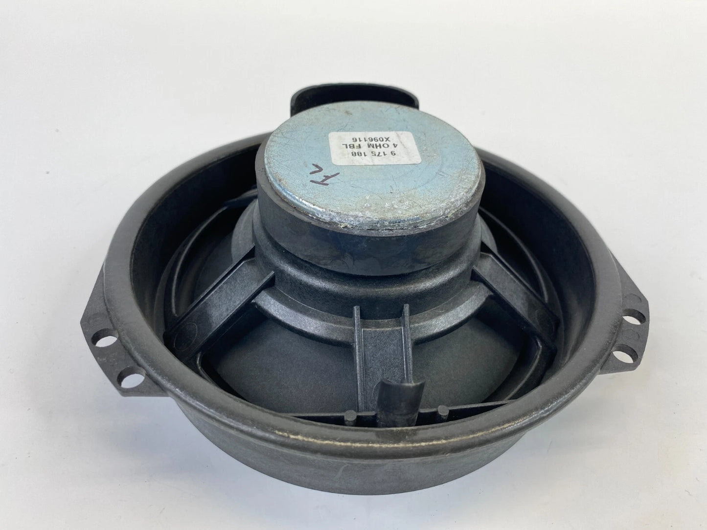 2002-2007 SATURN VUE FRONT LEFT DRIVER SIDE DOOR AUDIO SPEAKER 9175188 OEM