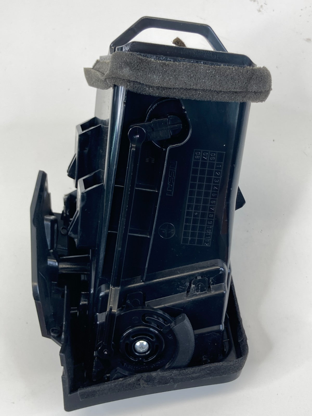 2008-2013 Infiniti G37 Dash Front Right Side A/C Air Vent Grille Outlet OEM