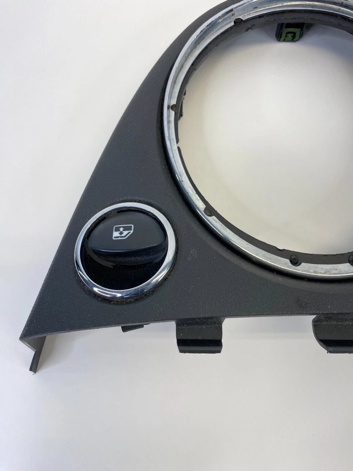 2012-2017 FIAT 500 A/T CENTER CONSOLE SHIFTER SHIFT BEZEL TRIM COVER OEM