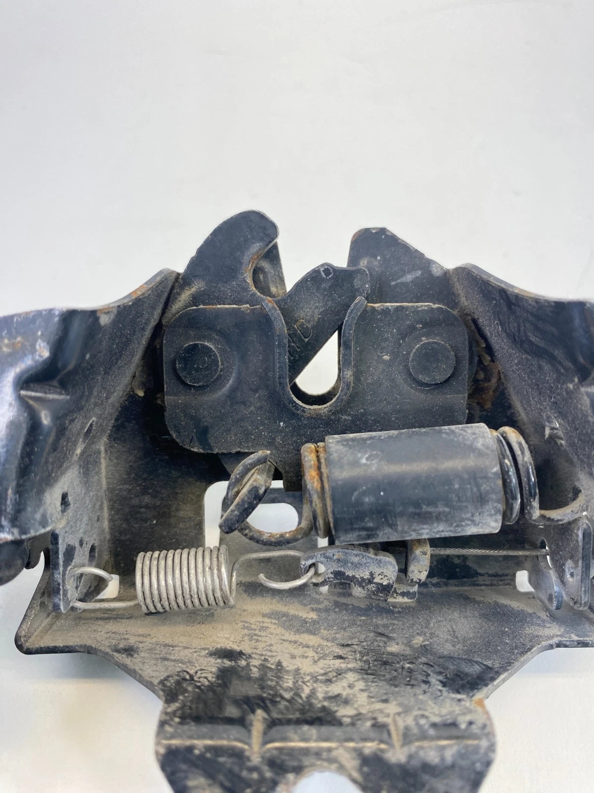 2014-2019 Kia Soul WAGON Front Hood Lock Latch Release Actuator Assy OEM