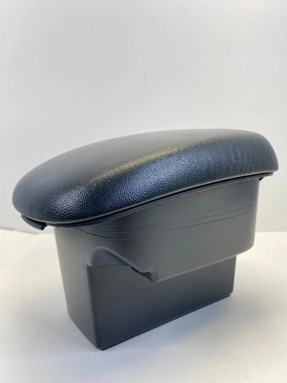 2010-2013 KIA SOUL FRONT CENTER CONSOLE ARM REST STORAGE COMPARTMENT BIN OEM