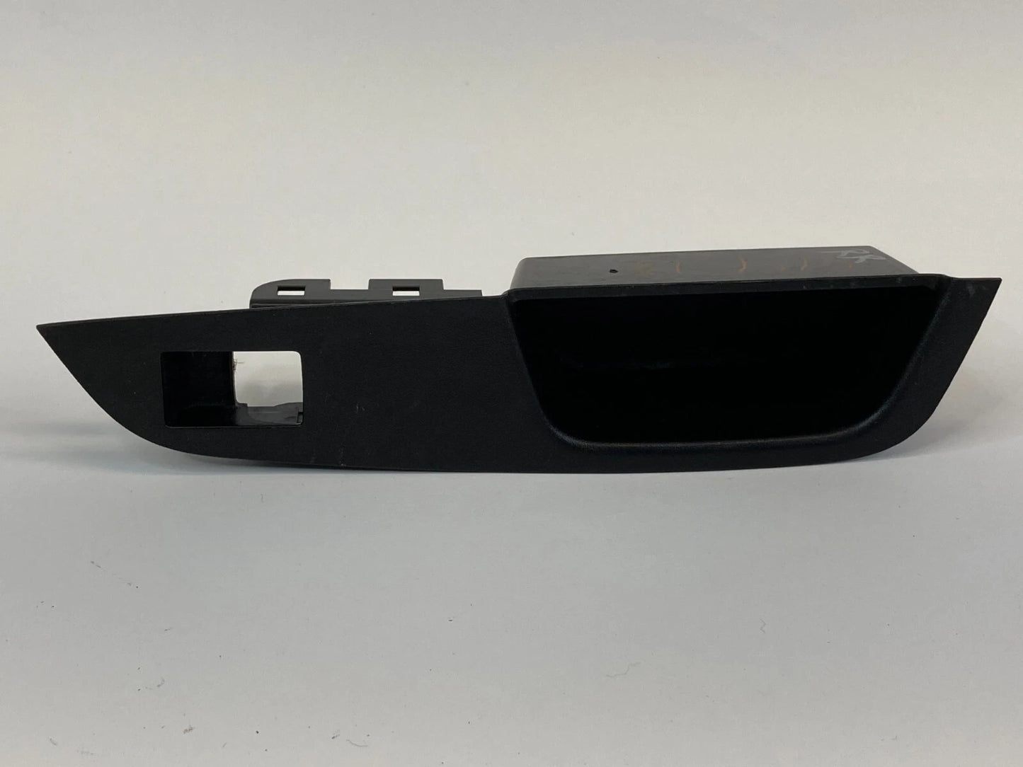 2010-2017 CHEVY EQUINOX REAR RIGHT SIDE DOOR WINDOW SWITCH BEZEL AKE21347 OEM