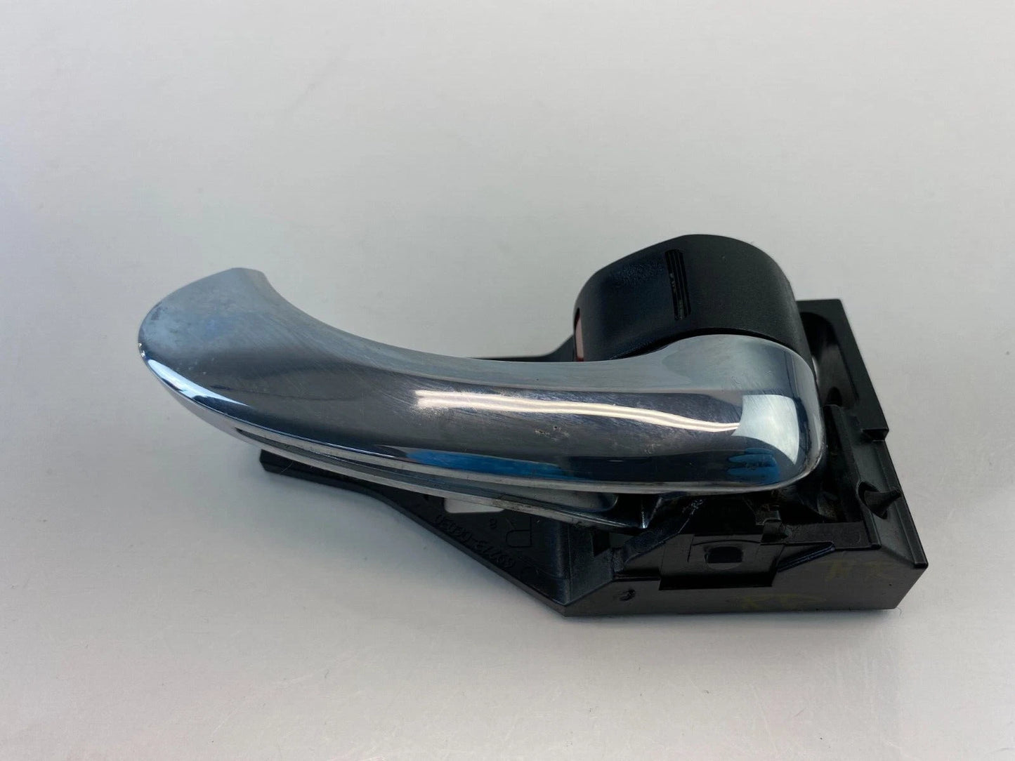 2007-2011 TOYOTA CAMRY REAR RIGHT SIDE INNER INTERIOR DOOR HANDLE 69273-06030