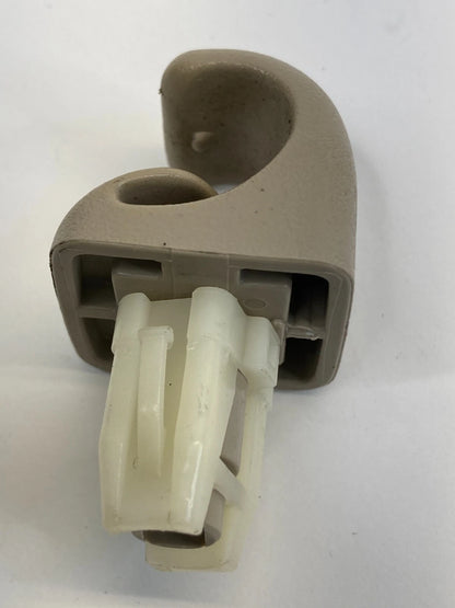 2003-2008 TOYOTA COROLLA FRONT SUNVISOR SUN VISOR SHADE CLIP HOLDER RETAINER OEM