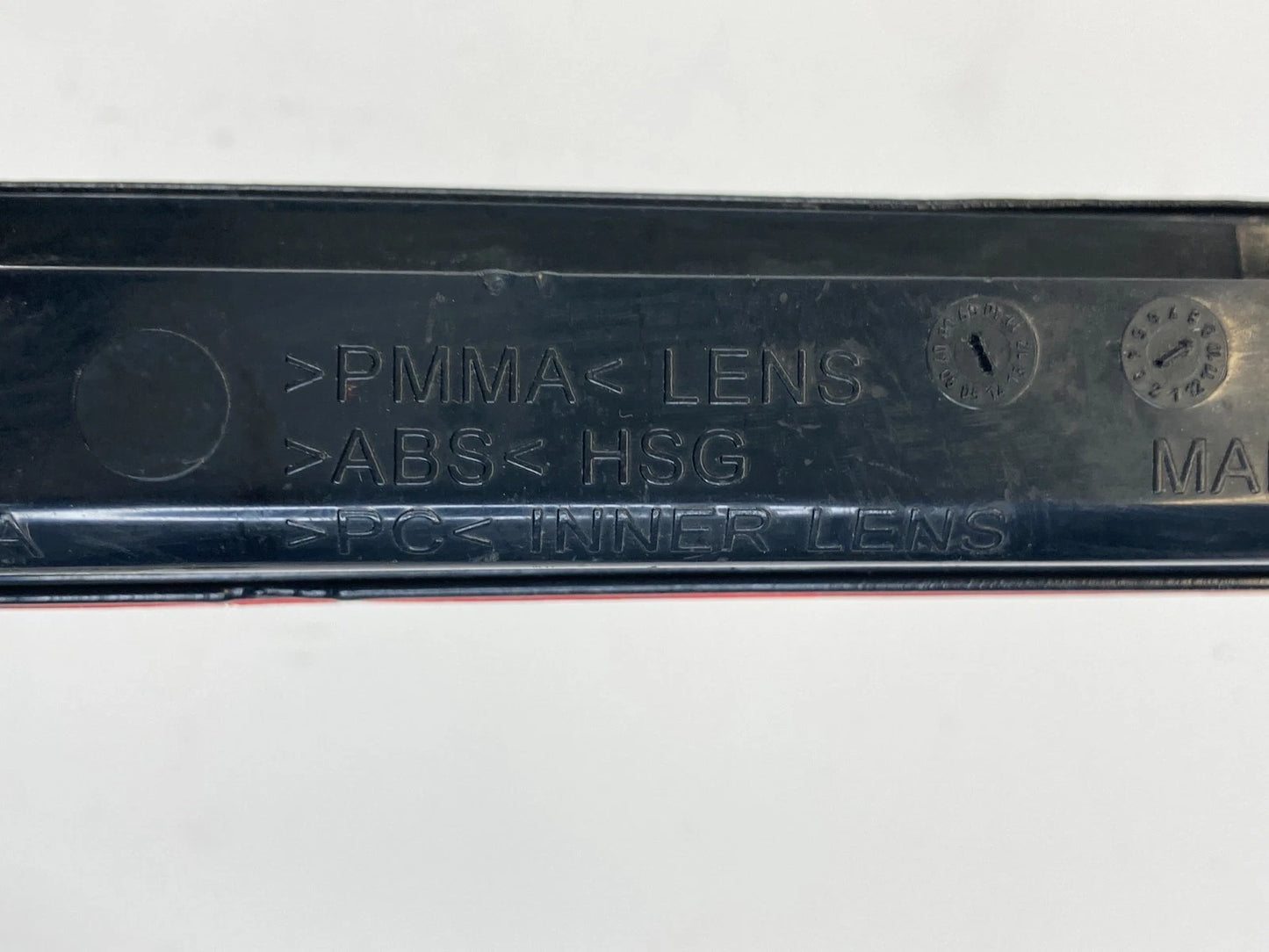 2009-2017 CHEVROLET TRAVERSE 3RD THIRD BRAKE LIGHT HIGH MOUNT STOP LAMP OEM