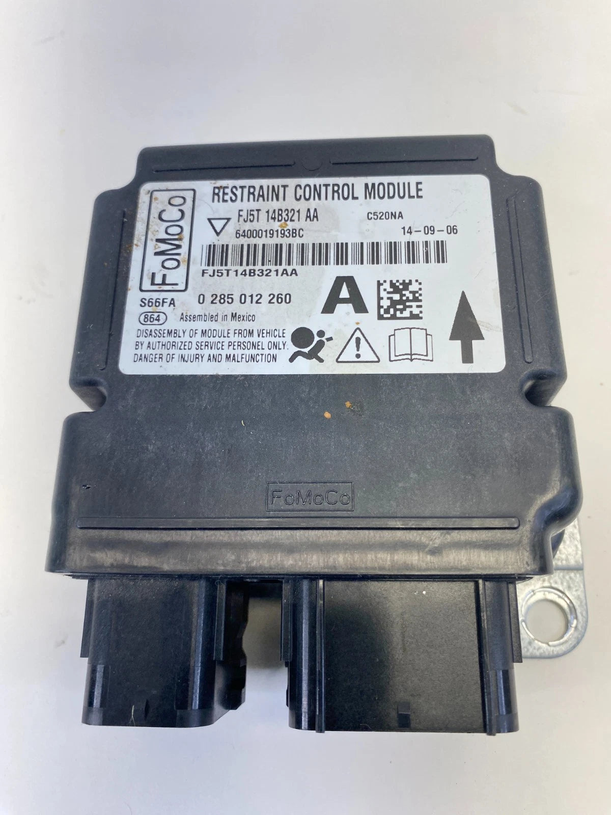 2014-2016 FORD ESCAPE OCCUPANT SENSOR RESTRAINT CONTROL MODULE FJ5T-14B321A OEM