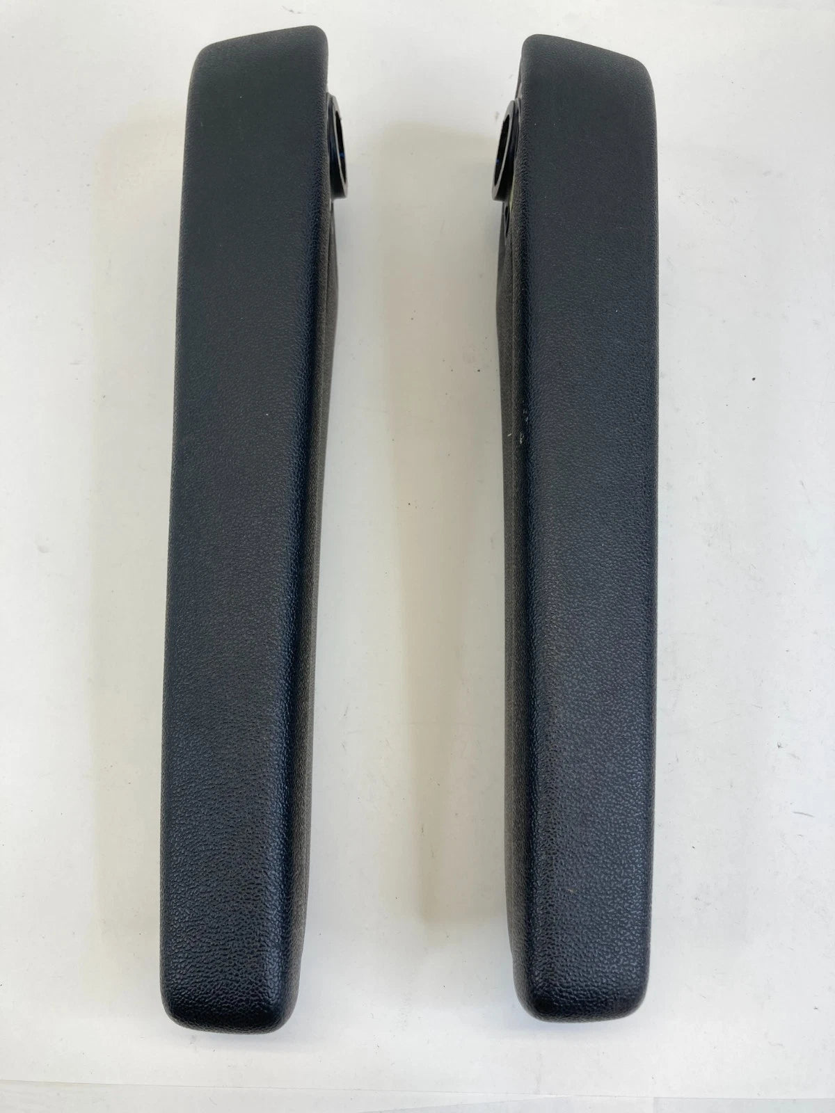 11-20 DODGE GRAND CARAVAN REAR RIGHT BACK SIDE SEAT ARMREST ARM REST PAIR OEM