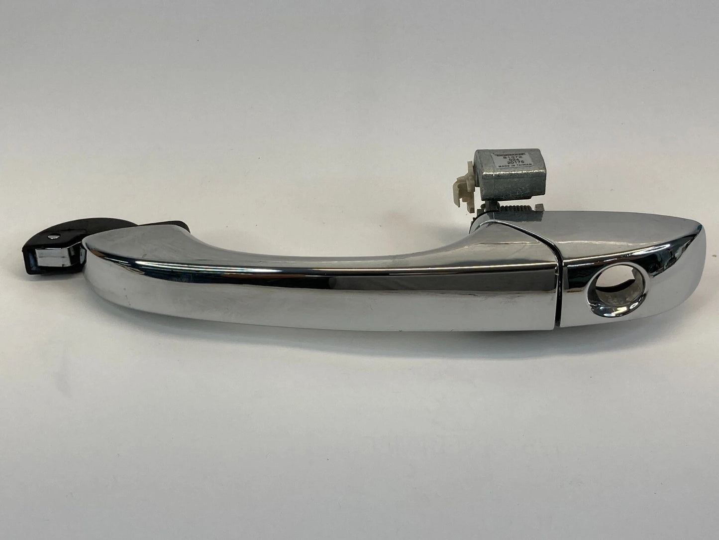 2011-2017 DODGE GRAND CARAVAN FRONT LEFT DRIVER SIDE EXTERIOR DOOR HANDLE OEM