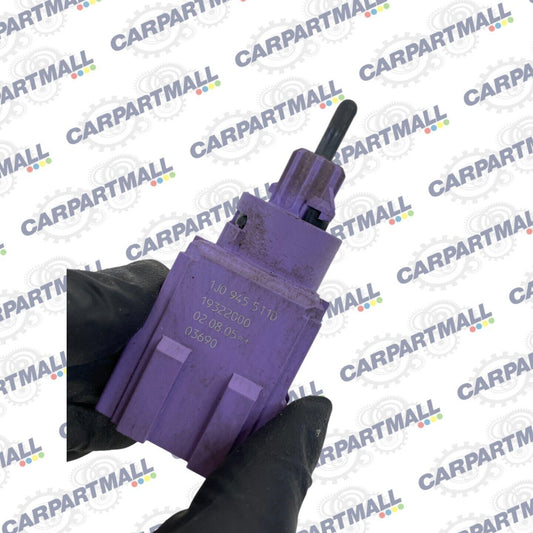 01-08 Volkswagen Jetta Brake Pedal Light Stop Lamp Sensor Switch 1J0-945-511-D