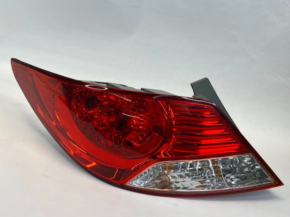 2012 2013 2014 HYUNDAI ACCENT SEDAN LEFT DRIVER SIDE TAIL LIGHT TAILLIGHT