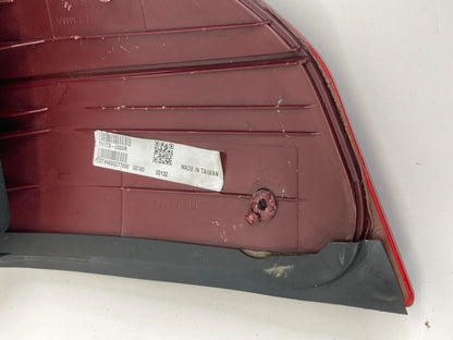 2004 2005 Toyota Sienna Right Side Tail Light Lamp Taillight Quarter Panel Assy