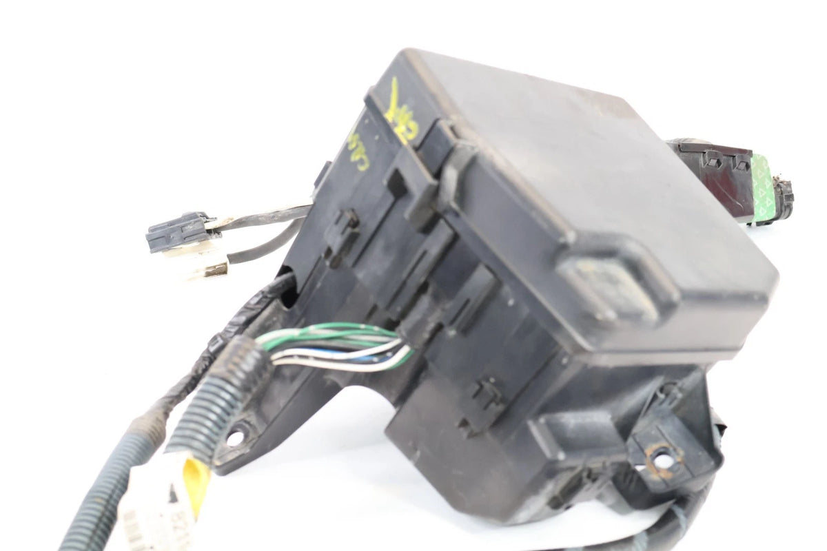 2007-2012 TOYOTA YARIS 1.5L L4 A/T ENGINE COMPARTMENT FUSE BOX JUNCTION BLOCK
