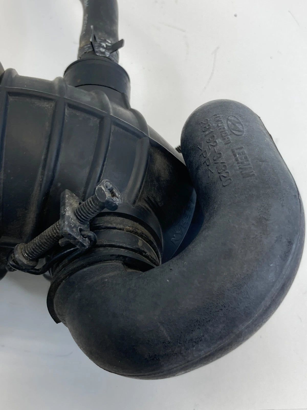 2013 Hyundai Elantra GT 1.8L Air Intake Cleaner Hose Duct Tube Pipe 28192-3X320