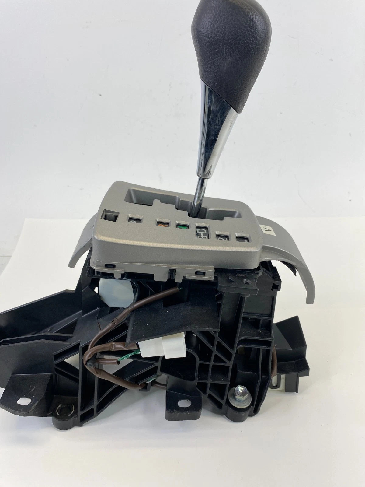 09-13 TOYOTA COROLLA AT FLOOR GEAR SELECTOR SHIFT SHIFTER LEVER INDICATOR ASSY