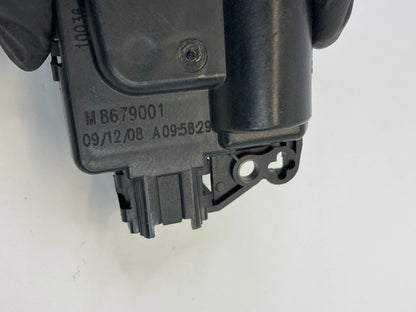 2009-2014 VOLKSWAGEN ROUTAN HVAC A/C HEATER BLEND DOOR ACTUATOR M8679001 OEM