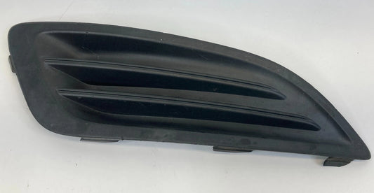 2014-2019 FORD FIESTA FRONT RIGHT PASSENGER FOG LIGHT COVER BEZEL D2BZ-15A266-A