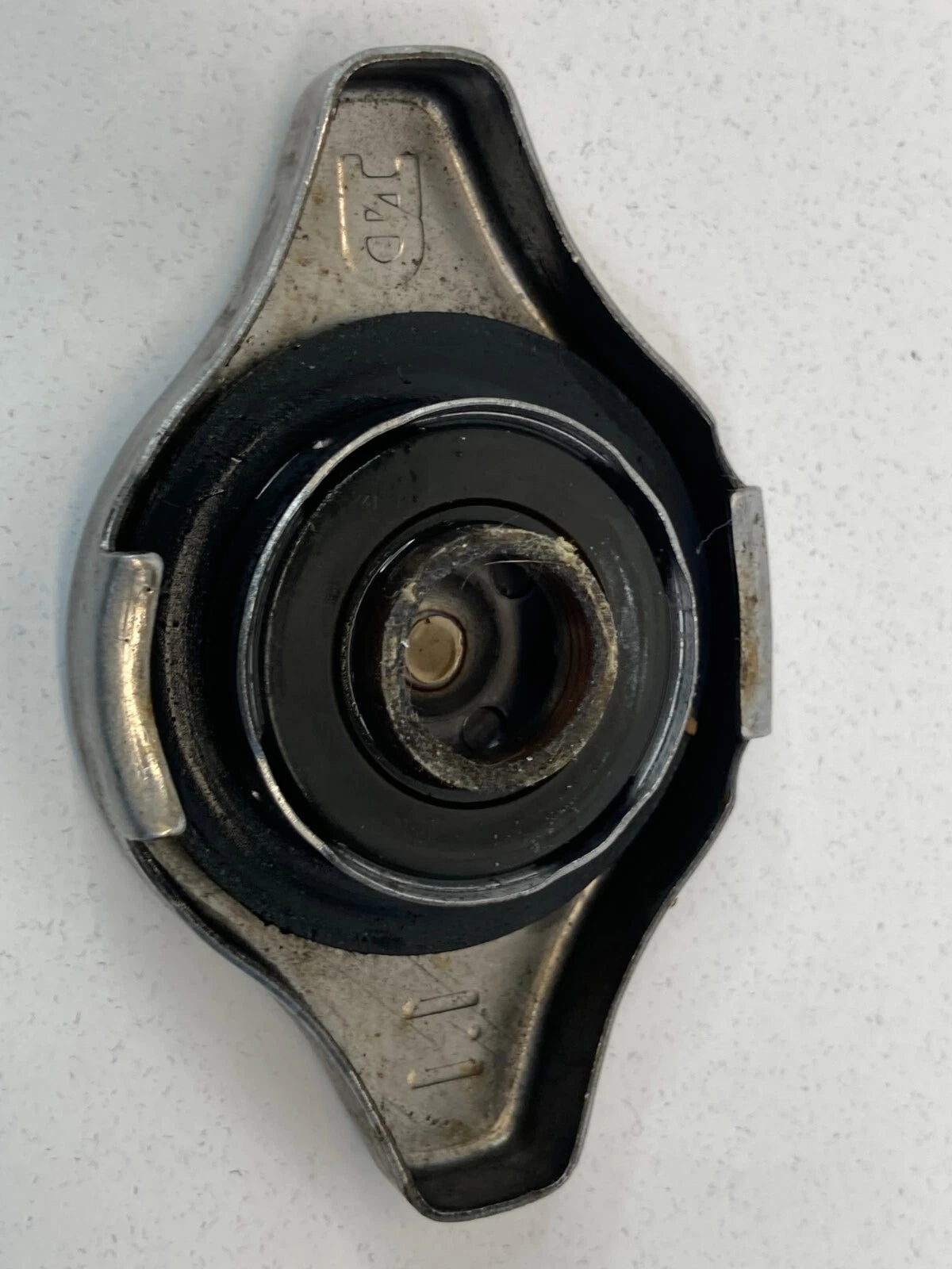 2001-2013 HONDA CIVIC EX 1.8L L4 16V ENGINE COOLANT RADIATOR EXPANSION CAP COVER