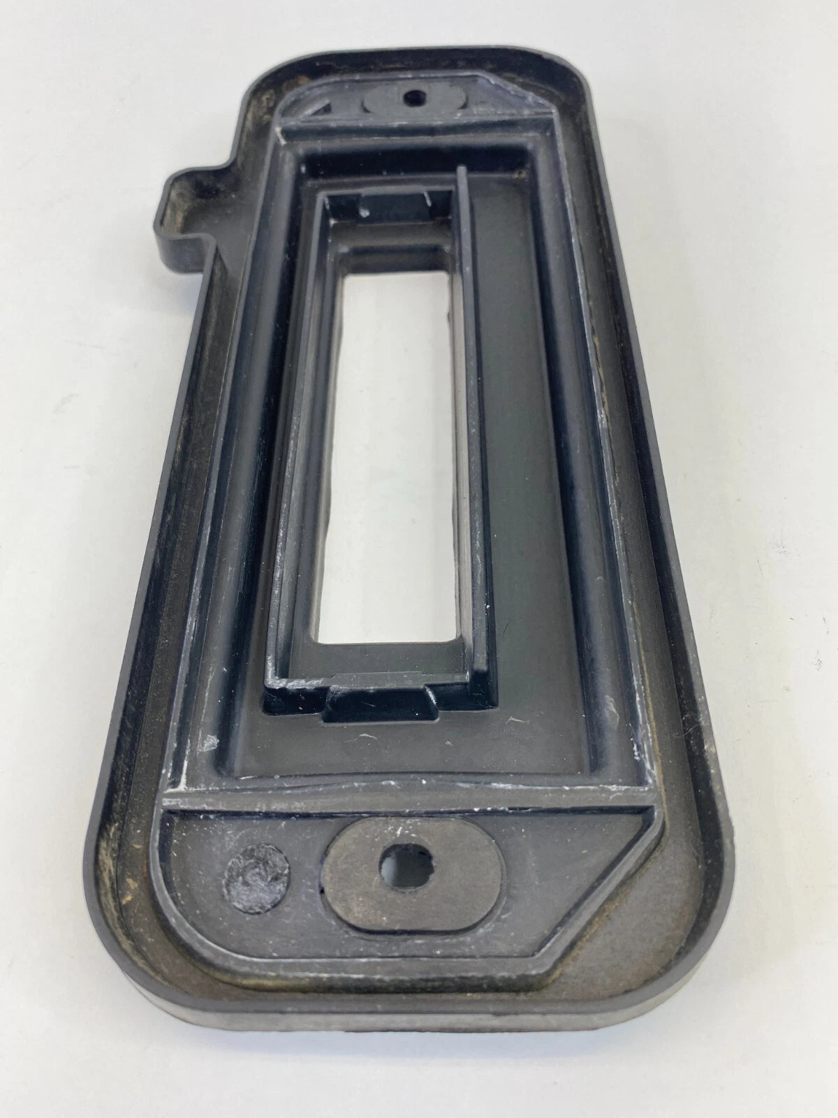 2003 FORD ESCAPE 2.0L ECU ECM MOUNTING BRACKET GASKET COVER 1L8F-12B523-AD