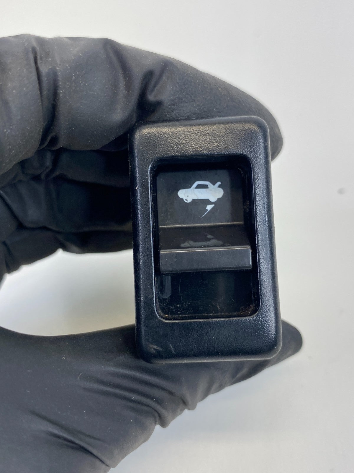 2007-2014 Nissan Altima Front Left Driver Side Interior Trunk Release Switch