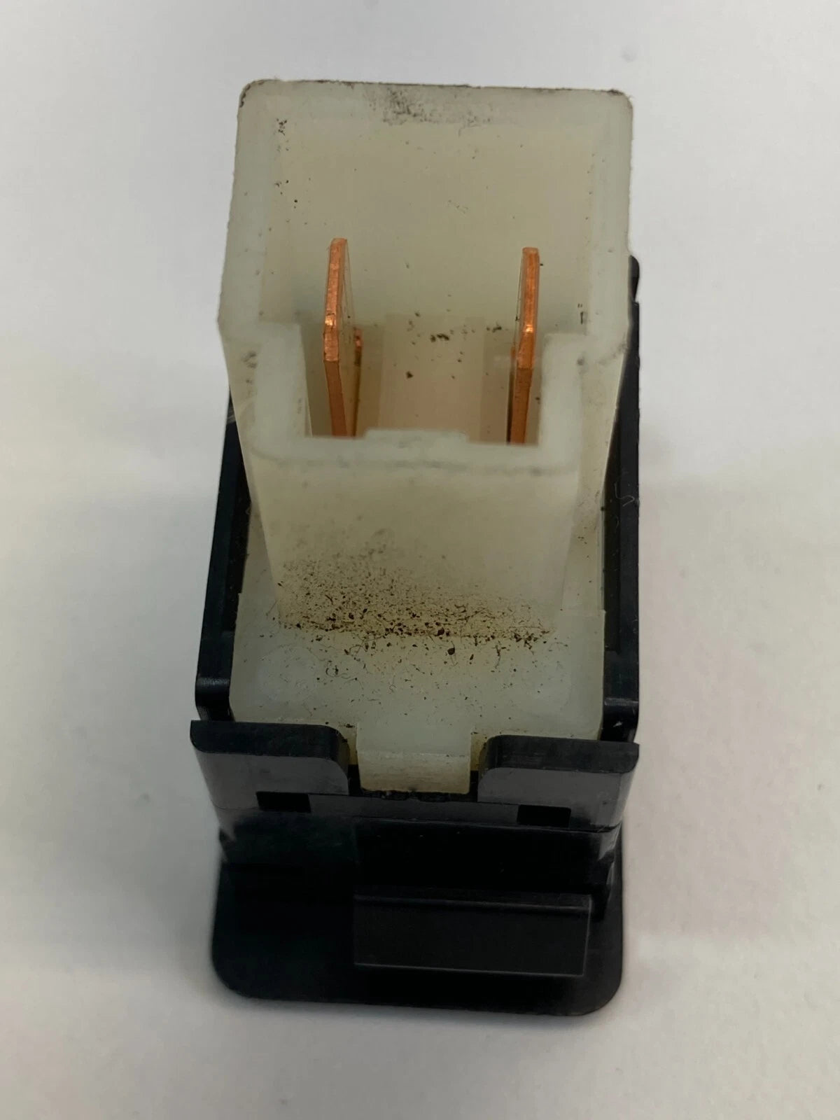 2007-2012 NISSAN ALTIMA REAR TRUNK LID OPEN RELEASE CONTROL SWITCH BUTTON OEM