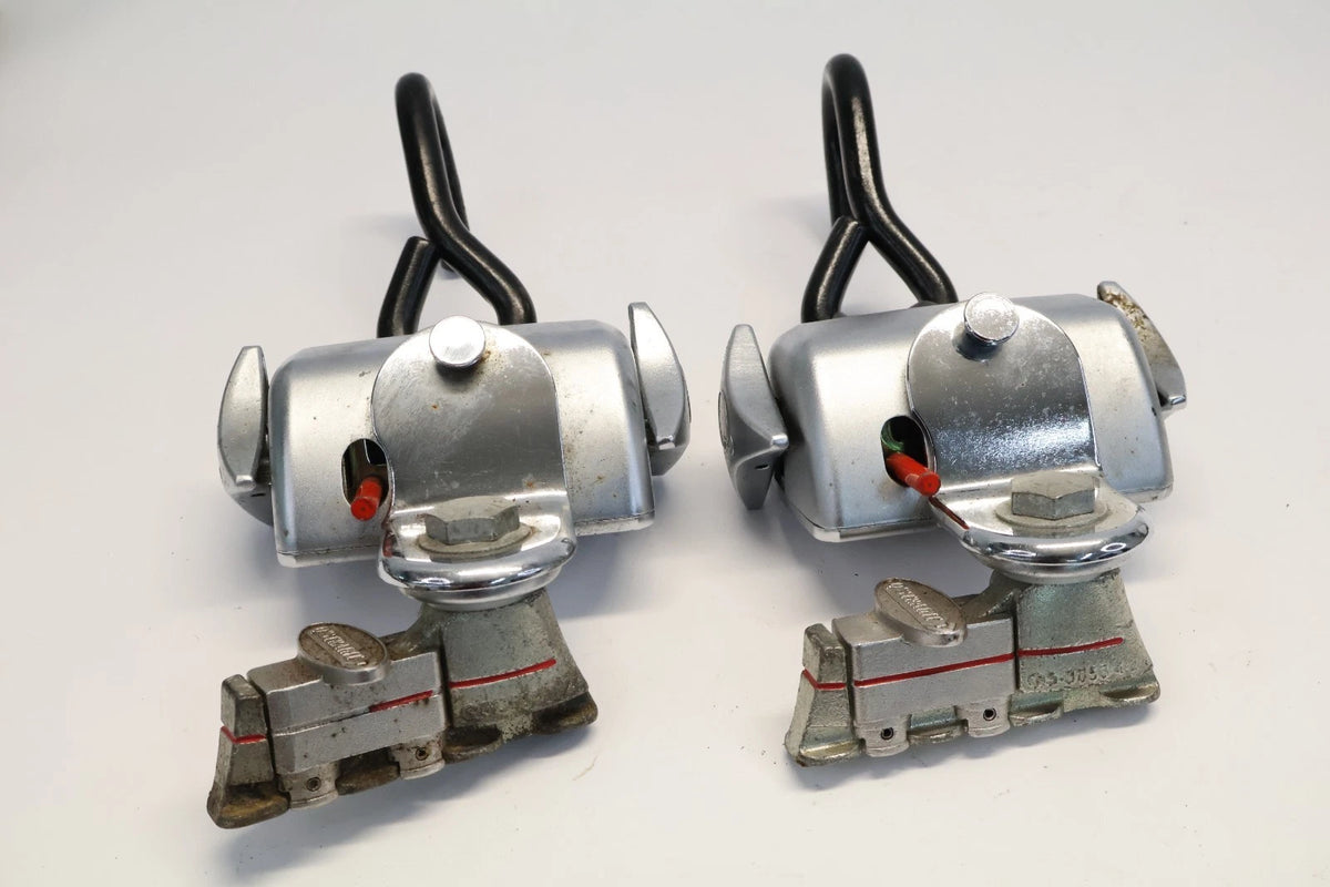 11-14 TOYOTA SIENNA Q'STRAINT WHEELCHAIR RETRACTOR TIE-DOWN SIDE 'N CLICK PAIR