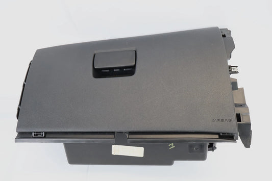 2016-2019 CHEVROLET CRUZE DASH GLOVE BOX STORAGE COMPARTMENT ASSY 39013517 OEM