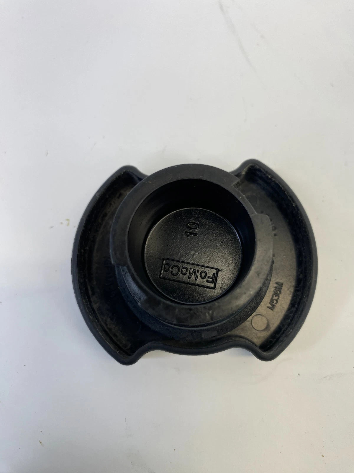 2013-2019 FORD EXPLORER INTERCEPTOR ENGINE OIL FILLER FLUID CAP TOP COVER OEM