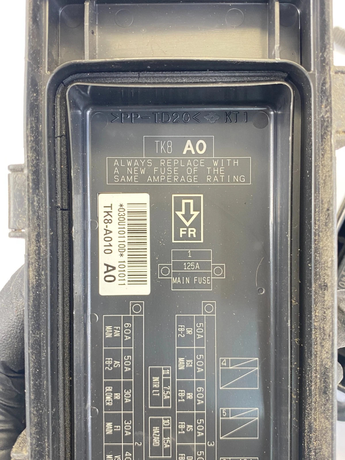 2011-2013 HONDA ODYSSEY 3.5L ENGINE FUSE RELAY JUNCTION BOX W/ TERMINAL TK8-A010