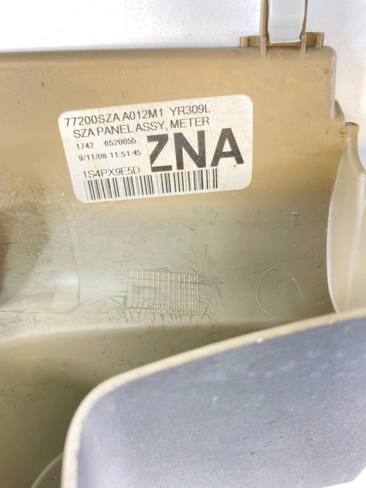 09-15 HONDA PILOT DASH INSTRUMENT CLUSTER SURROUND TRIM PANEL 77200-SZA-A010 OEM