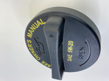 2013-2020 Hyundai Elantra GT 1.8L Engine Oil Filler Cap Fluid Cover SAE 5W-20