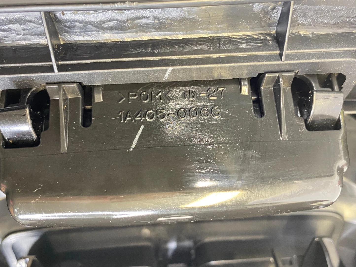 2007-2011 LEXUS GS350 REAR CENTER CONSOLE ASHTRAY W/ AIR VENT OUTLET 58860-30040