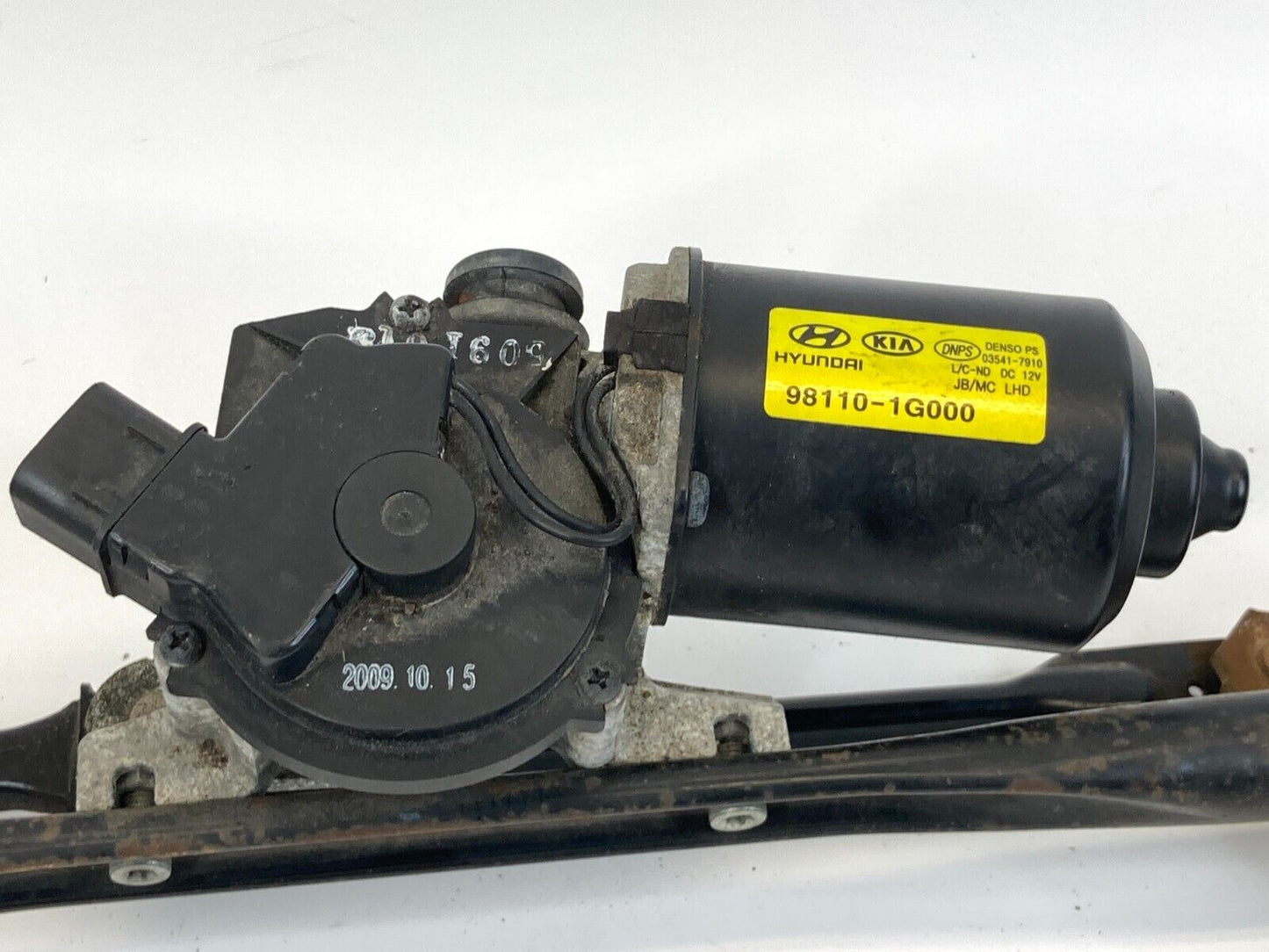 2006 07 08 09 10 2011 Kia Rio Rio5 Front Windshield Wiper Motor 98110-1G000 OEM