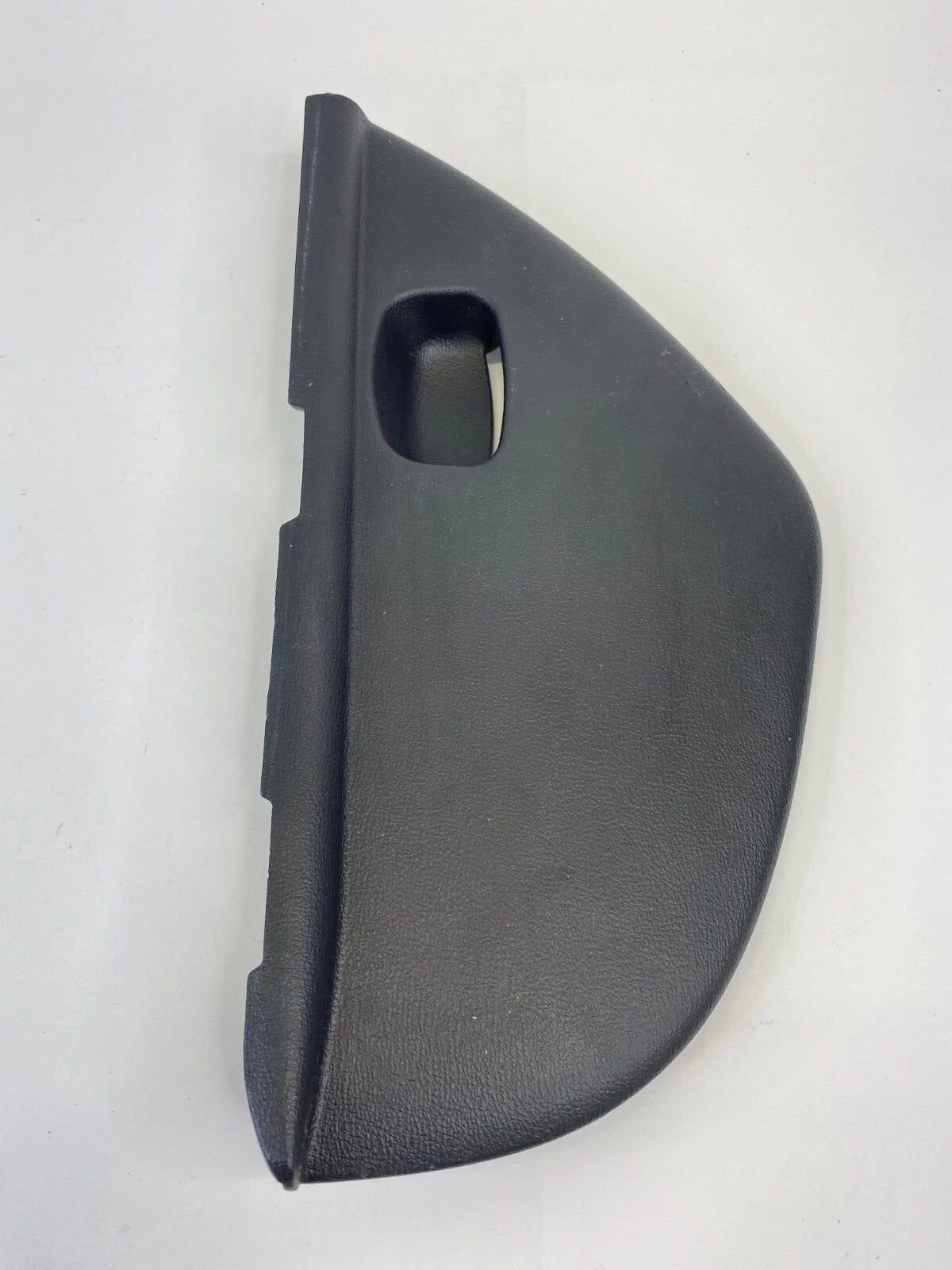 2007-2010 HYUNDAI ELANTRA RIGHT SIDE DASH END CAP COVER BEZEL TRIM 84718-2H000