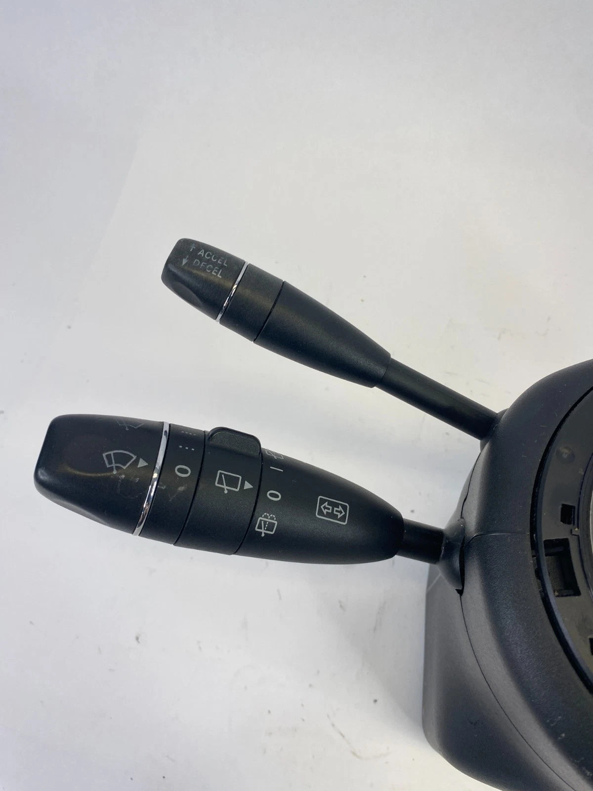 2010-2012 MERCEDES GLK350 STEERING COLUMN COMBINATION SWITCH OEM A2049000404