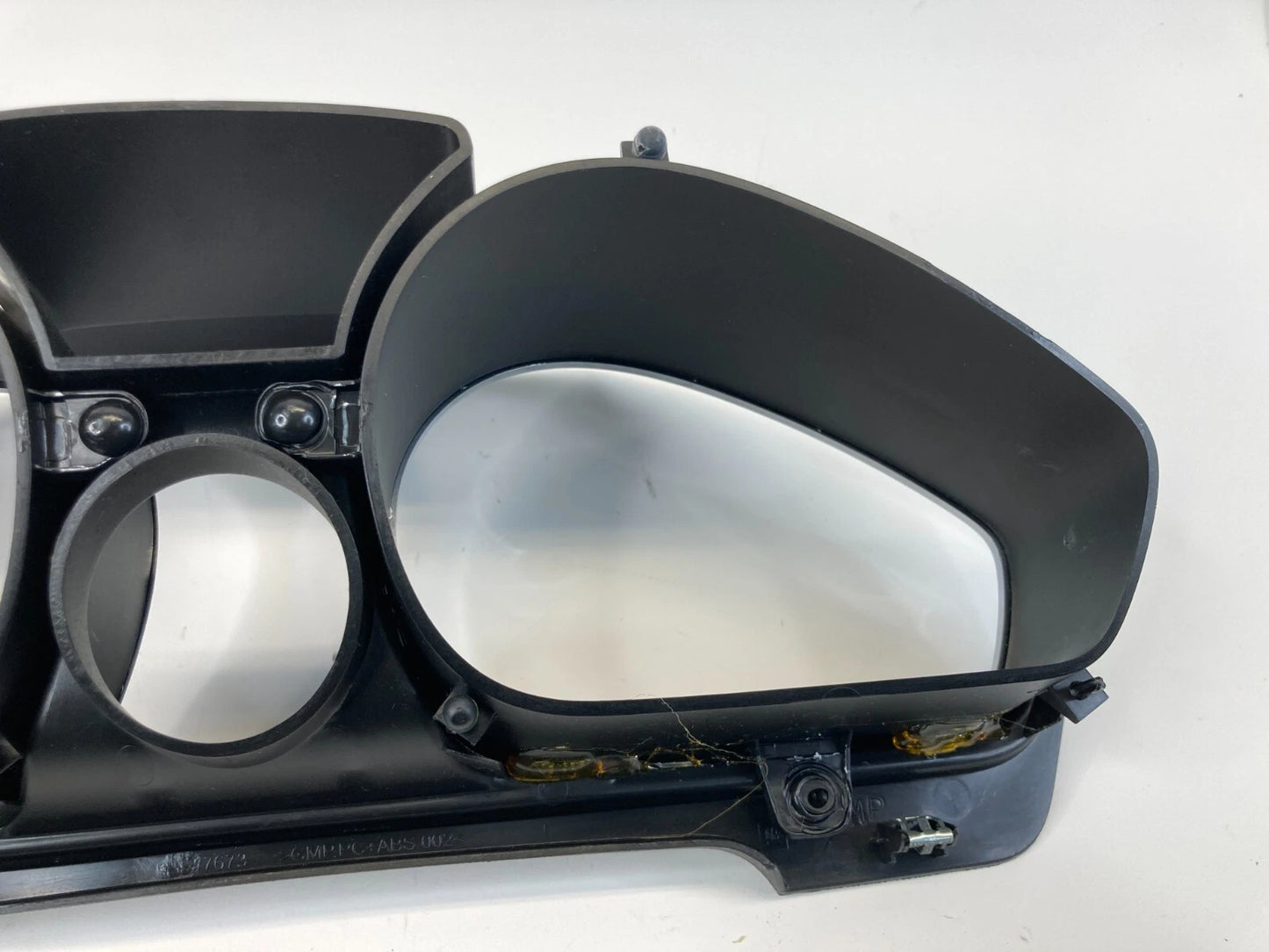 2009-2012 CHEVY TRAVERSE DASH CLUSTER SPEEDOMETER BEZEL COVER TRIM 20836170 OEM