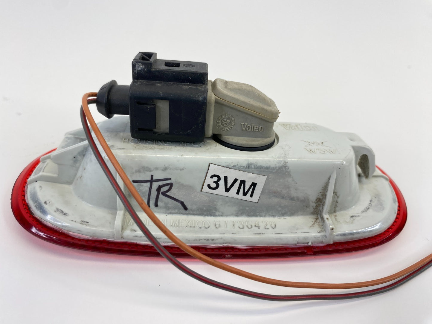 1998-2005 Volkswagen New Beetle Rear Right Side Marker Light Lamp 67736420 OEM