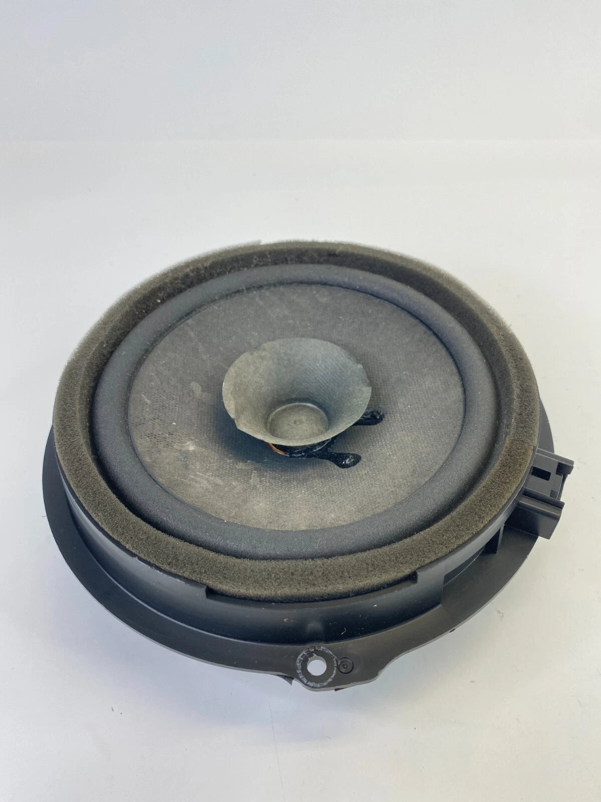 2012-2018 FORD FOCUS REAR LEFT SIDE DOOR AUDIO SPEAKER AA6T-18808-CA OEM