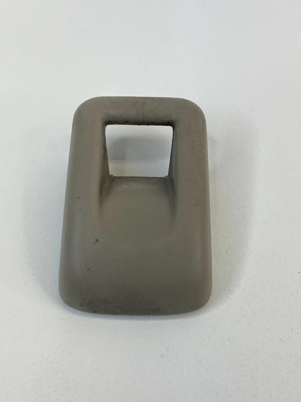 1998 99 00 01 2002 TOYOTA COROLLA REAR SEAT CHILD ANCHOR CLIP COVER TRIM OEM