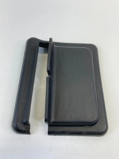 1999-2004 FORD MUSTANG FRONT LEFT SEAT TRACK BOLT COVER TRIM XR33-63618C84-AB