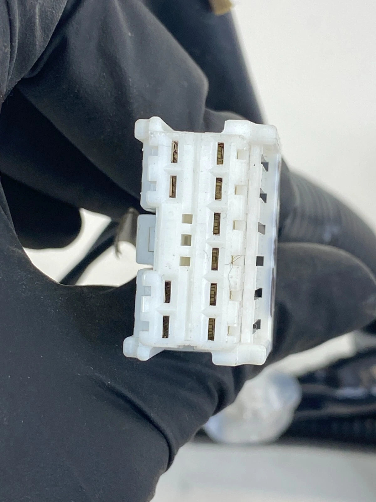 2009-2013 NISSAN ROGUE REAR TAILGATE WIRE WIRING HARNESS 24052-1VK0A OEM