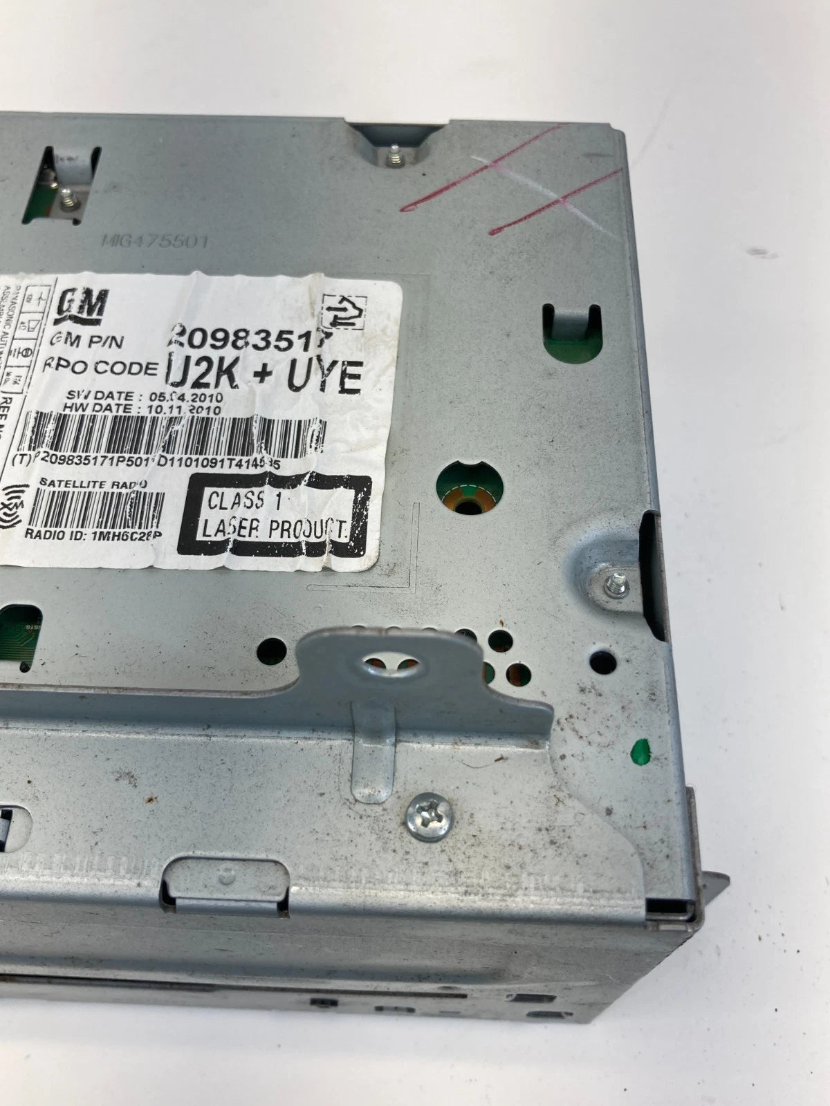 2011 11 GMC Terrain Buick Regal AM/FM Radio CD Disc Player Receiver 20983517 OEM