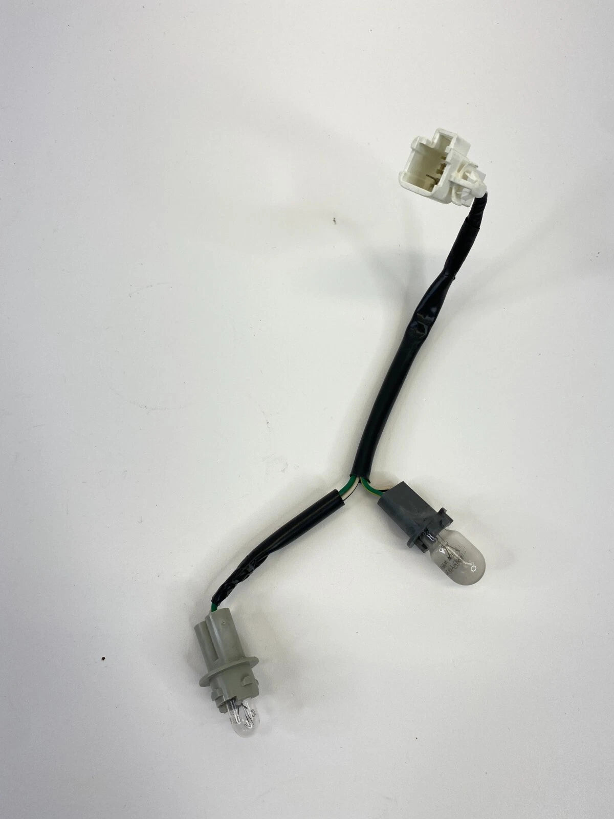 2002 2003 LEXUS ES300 REAR TAILLIGHT BRAKE LIGHT LAMP WIRING HARNESS SOCKETS OEM