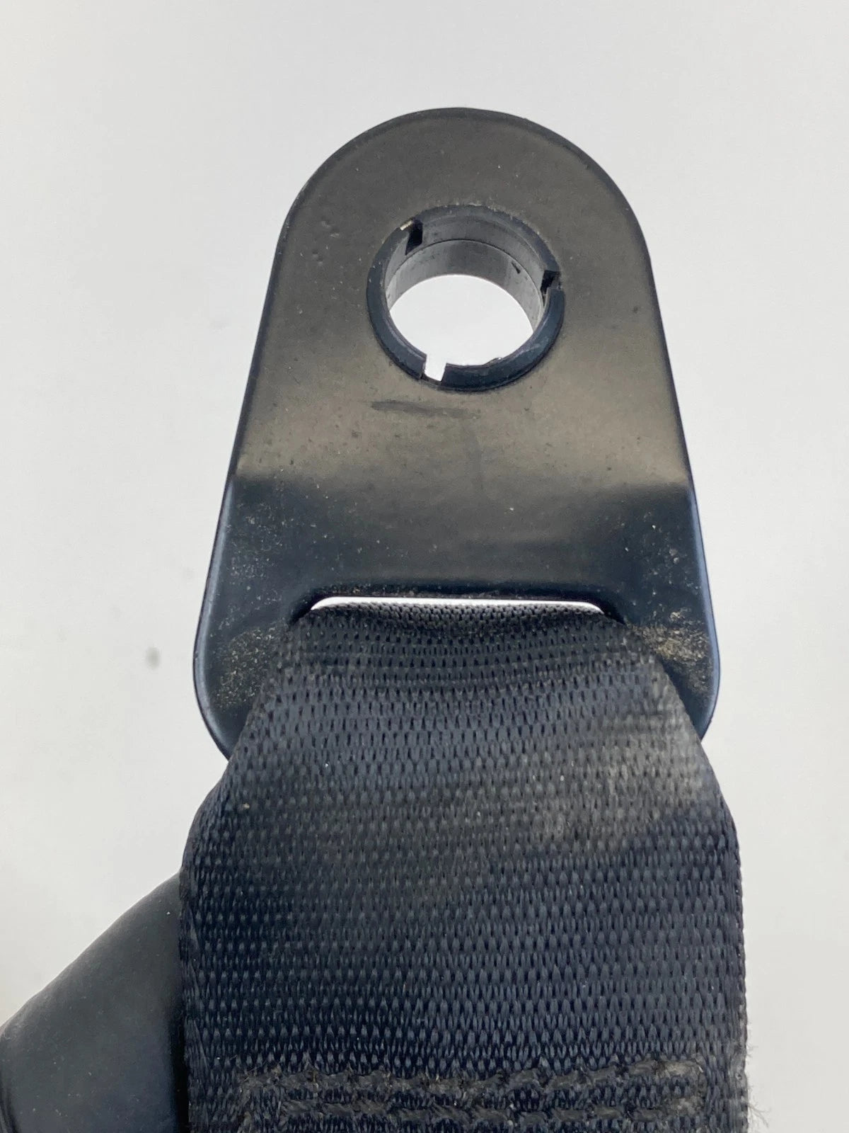 2008-2015 LAND ROVER LR2 FRONT LEFT DRIVER SEAT BELT RETRACTOR 6G9N-61295 OEM