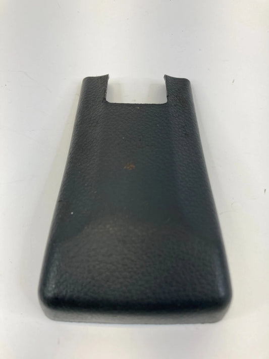 2003-2007 NISSAN MURANO RIGHT SIDE SEAT RAIL TRACK COVER BEZEL TRIM 87507-CA000