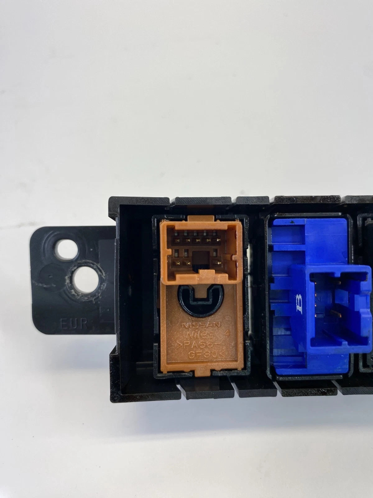 2009-2013 Infiniti G37 Sedan Center Console Seat Heated Off Snow Switch Bezel