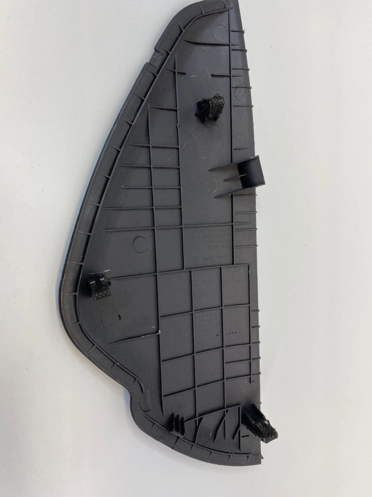 2007-2010 HYUNDAI SONATA DASH RIGHT SIDE CRASH PAD COVER LID CAP 84767-3K110 OEM