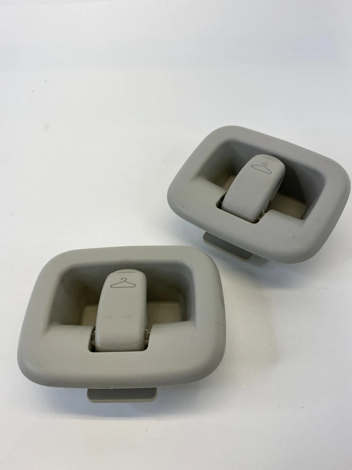 2011-2020 DODGE GRAND CARAVAN TOWN COUNTRY ROOF CEILING COAT HOOK OEM