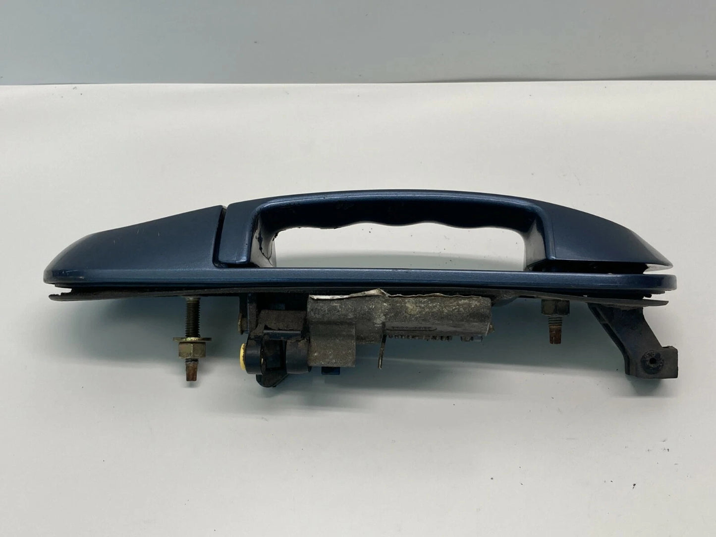 2002-2005 FORD EXPLORER FRONT LEFT DRIVER SIDE EXTERIOR DOOR HANDLE 1L24-7822401