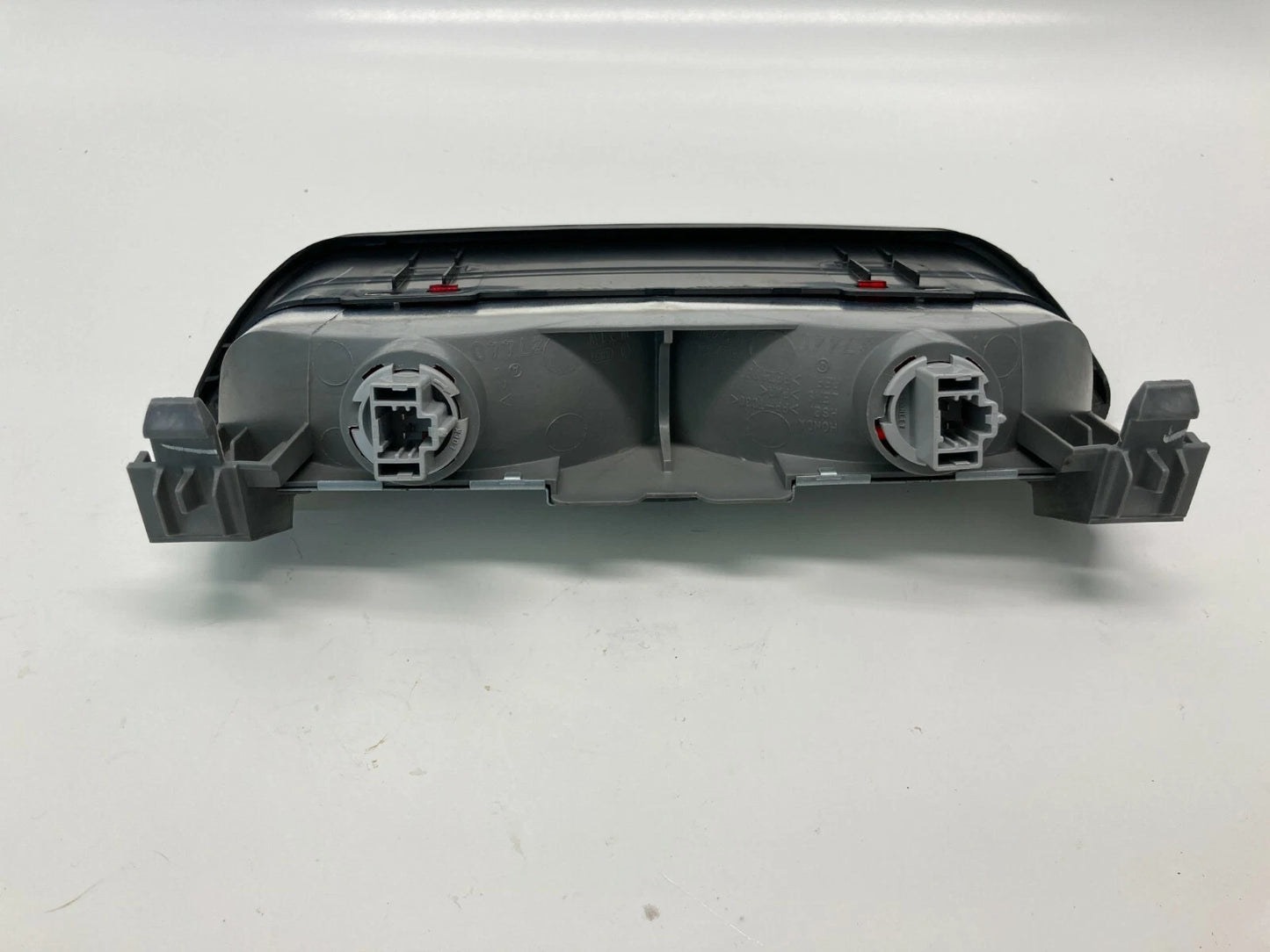 2002-2006 ACURA MDX HIGH MOUNT 3RD THIRD BRAKE STOP LIGHT TAIL LAMP ASSEMBLY OEM